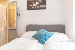 Affordable 3BR Apt near Hauptbahnhof