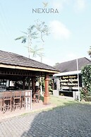 Jambu Klutuk Resort
