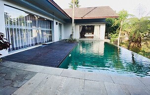 Jambu Klutuk Resort