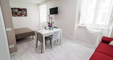 JOIVY Apartments - Trieste Goldoni