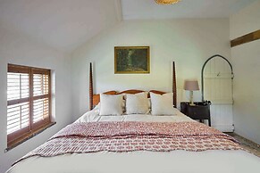 Host Stay The Chapel