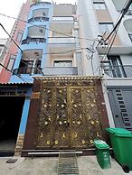 Hearth and Home De Tham