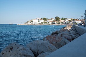 Liberty Suites Spetses