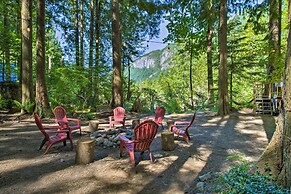 Three Enchanting Riverfront Cabins: Hot Tub Access