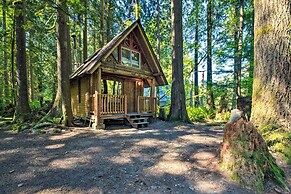 Three Enchanting Riverfront Cabins: Hot Tub Access