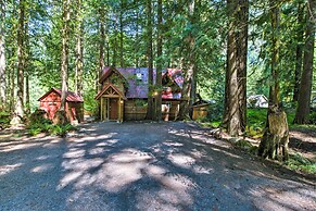 Three Enchanting Riverfront Cabins: Hot Tub Access