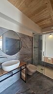 DADA Suites and sea