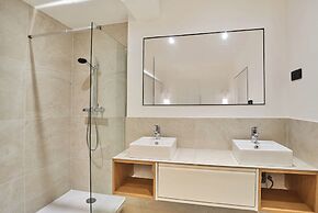 Magnificent Flat in Saint Germain des Pres