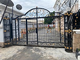 Camzy Villa Hotel