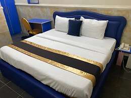 Camzy Villa Hotel