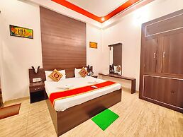 Hotel Nirmala Palace Ayodhya