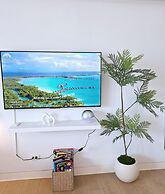 Luxury Coastal, Grand Canal View
