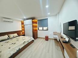 LOUIS OTIS APARTMENT 03