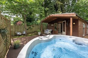 The Hideaway Lower Shockerwick Lodge