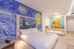 Max Motel - Art Gallery Room