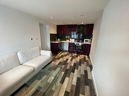 Stunning Truro 1-bed - Sleeps 2 & Parking