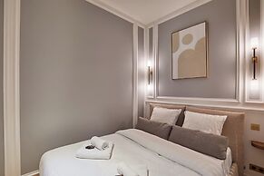 Sublim 1bdr AC Arc de Triomphe Champs Elysees by Studio Prestige