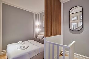 Sublim 1bdr AC Arc de Triomphe Champs Elysees by Studio Prestige