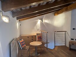 SMARTnoOK Rooms & Apartment