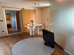 SMARTnoOK Rooms & Apartment