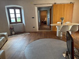 SMARTnoOK Rooms & Apartment