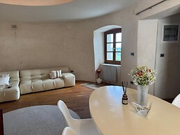 SMARTnoOK Rooms & Apartment