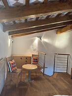 SMARTnoOK Rooms & Apartment