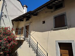 SMARTnoOK Rooms & Apartment