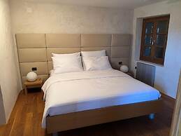 SMARTnoOK Rooms & Apartment