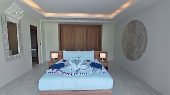 Santi Tara Villas