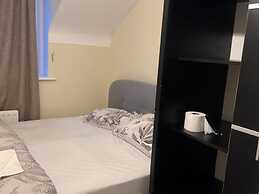 Komegloba Mega room