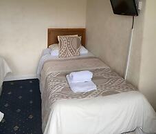 OYO Baytree Lodge