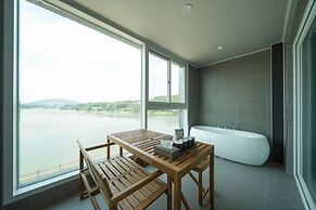HOTEL OPUS