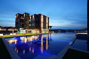 HOTEL OPUS