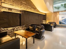 Chengdu Qingcheng Youth Hostel Apartment