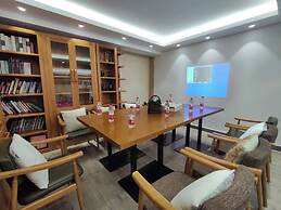 Tengchong Hot Spring Family Resort