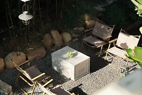 Tengchong Hot Spring Family Resort