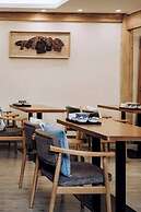 Tengchong Hot Spring Family Resort