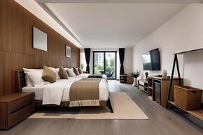 Tengchong Hot Spring Family Resort