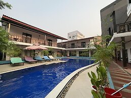 Vangvieng Night Market Resort
