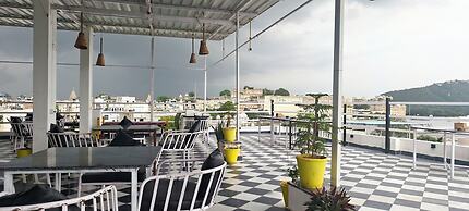 Hotel Lake Star Bistro
