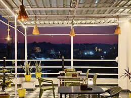 Hotel Lake Star Bistro