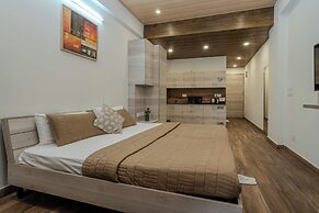 Stay Studio Hotel & Residences