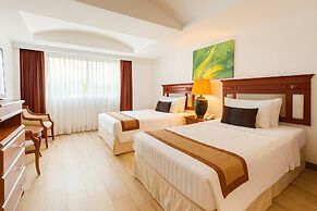 The Taksim Royal Beach Hotel