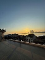 Nature Hotel - Lac Long Quan