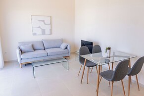 Phaedrus Living: Seaside Thalassa Cretan 201