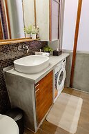 Modern 1BR Walk to Beach & City Spots