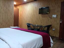 The Dhanaulti chalet