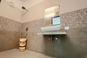 Hotel Yash Regency - Managed by JMD Group