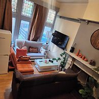 Charming Victorian Apartment in Central Wolverhampton